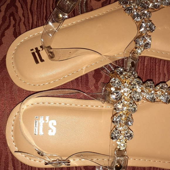 NEW IT'S SANDALS CLEAR WITH RHINESTONES AND THONG FITTING SIZE 9 - Picture 6 of 9